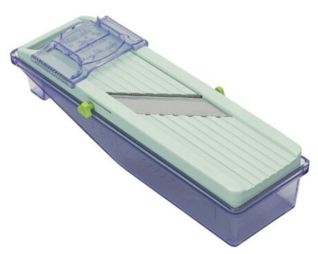 Benriner_Slicer_with_Collection_Tray