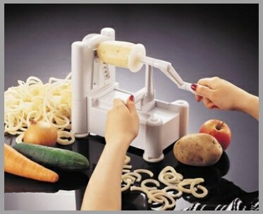 The Paderno World Cuisine A4982799 Tri-Blade Plastic Spiral Vegetable Slicer
